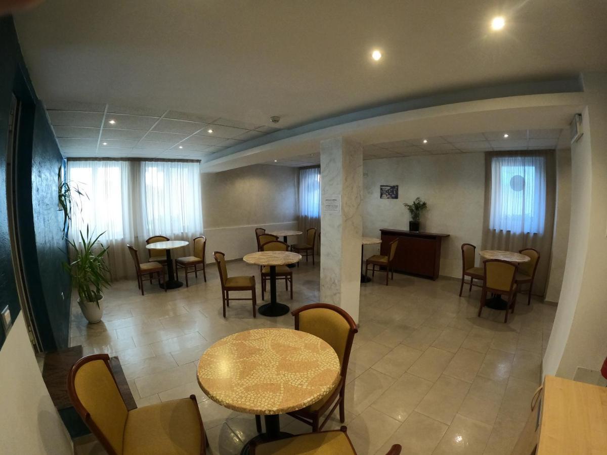 Albergo La Caravella Staranzano Dış mekan fotoğraf